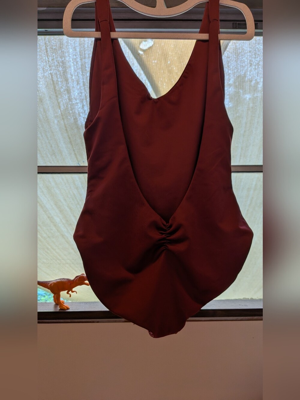 Londre The Minimalist One-piece Swimsuit— Medium - Picture 2 of 5